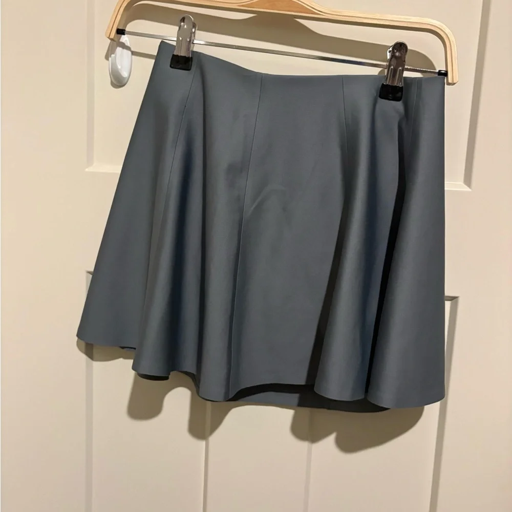 ALO Yoga Airlift Down The Line Tennis Skirt XS Steel Grey NWT